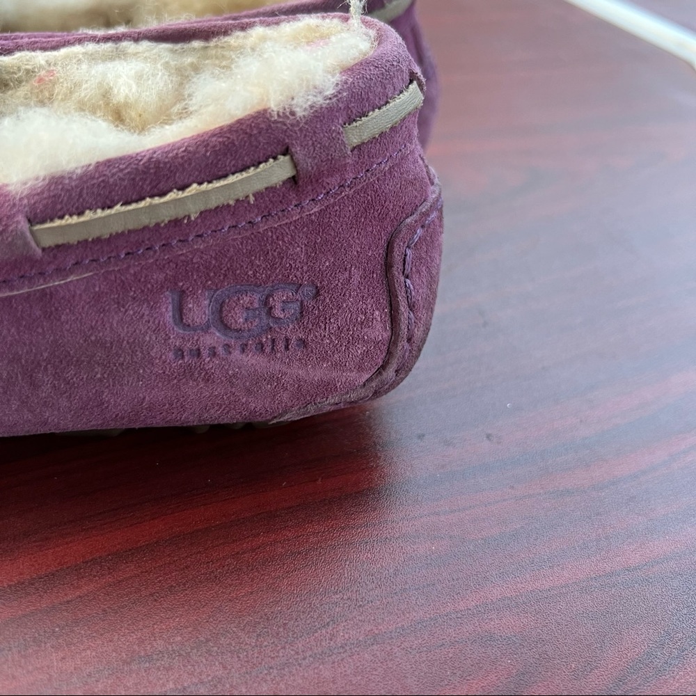 UGG Australia Women's Purple Leather Upper Slipper Size 7 - Picture 6 of 9